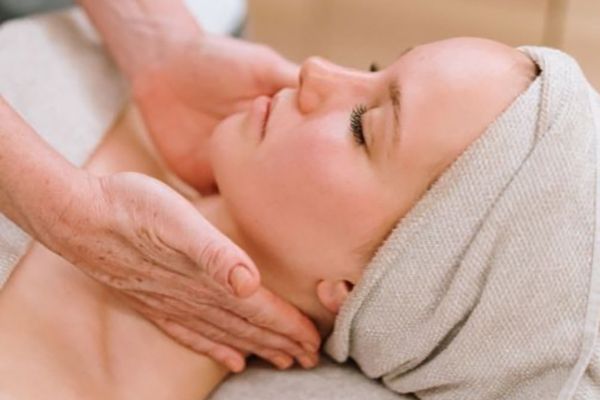 Post-surgical lymphatic drainage therapy to reduce swelling.